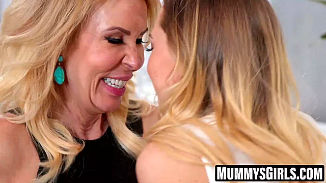 Reife Lesbe Großer Busen, Blonde Lesben, Lesbisch Natural, Teen Lesben, Lesben Teen Brüste
