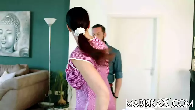 Velike Sise Jebanje, Mamare Sisate, Crnke Sisate, Jebanje Sisate Grubo, Crnke Pusenje Kurca