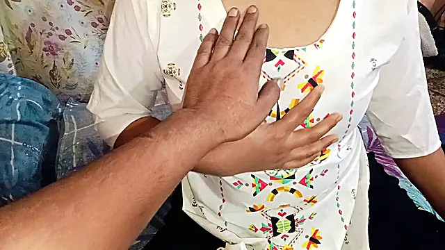 भारतीय बाप के साथ, दैसी, गंदी बाते करते हुए, गंदी बात हिन्दी, भारतीय लड़की, इंडियन मॉडल, भारतीय किशोरी