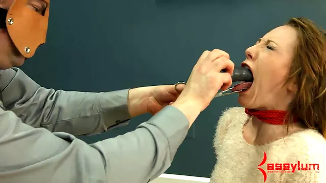 Attachée Anal, Teen Gode Anal, Fétichiste Anal, Anulingus, Ligotage Blowjobs, Ligotage Fétiche