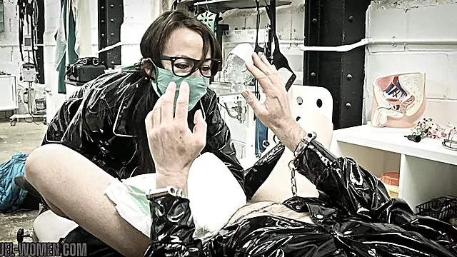 Bondage Ruw, Harde Femdom, Meesteres Neukt Hard, Vrouw Hard, Vrouwenmasker, Vrouwengevangenis