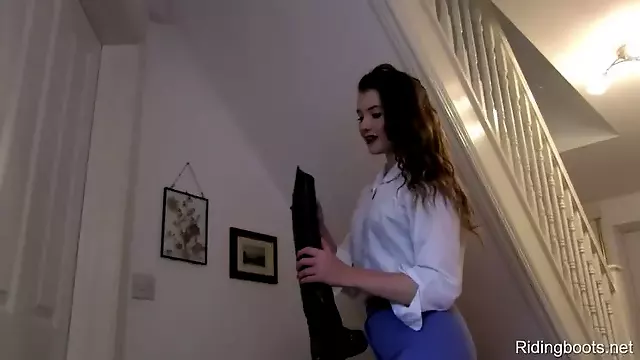 بریتانیا بروک, سبزه انگلستانی, یک نفره فتیش, کون پستون, پستان گنده طبیعی, کم سن, کونهای گنده خوشکل جوان