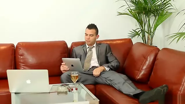 انال کون گنده بلوند, از کون فتیش, کیر بزرگ از کون, سکس الاغ با انسان, کون مو بور پستون, دوجنسه خروس بزرگ