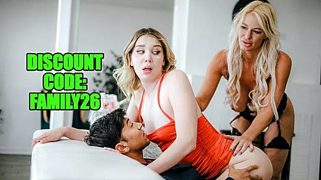 Wild Mandi May and Violet Ray at orgy scene