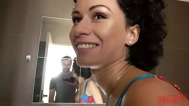 Amatör Esmer, Amatör Deepthroat, Büyük Göt Meme, Büyük Penis Boğaz, Büyük Meme, Genc Oral Seks