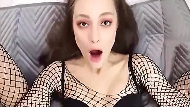 German Brünette Amateur, Between Booty, Brünett Handjob, Deutsch Besorg Es Dir, Deutsch Teen