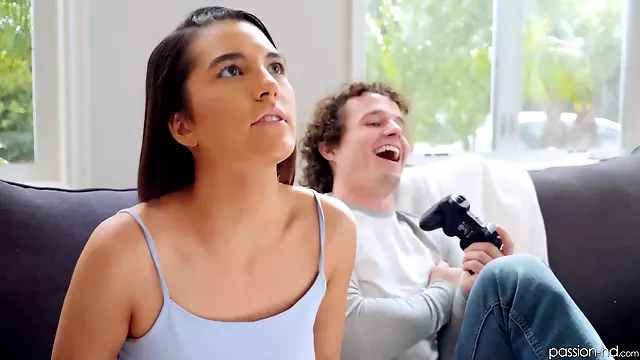 Leggins, Stram, Kan Ikke Komme Ind I Kussen, Brunette Ung, Teenager Pik, Sexede Brunette, Stiv Pik