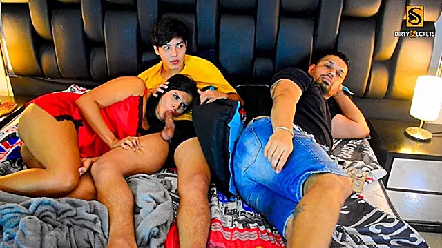 Elle Muamele, Am, Büyük Yarak Am Sikme, Vajinaya Boşalma, Ağzına Boşalma, Göt Parmaklama, Vajinal Creampie