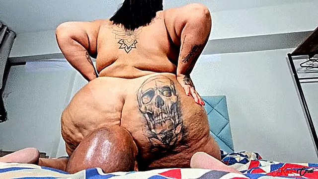 130KG BBW FACESITTING - TOTAL POWER DOMINATION - BBW TURBINADA - CLIP 2 - NEW FEBRUARY 2026