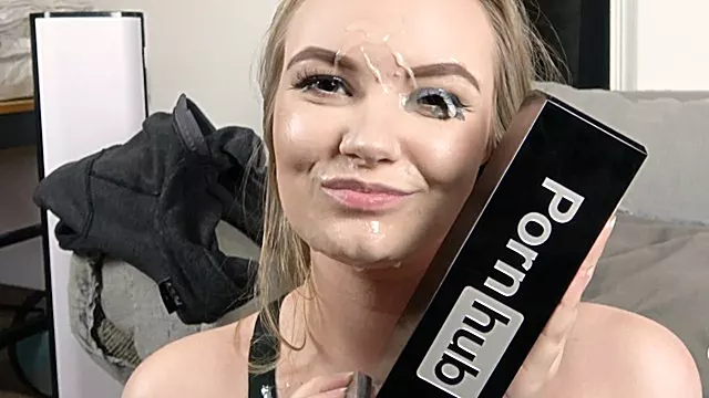 Blond Dikke Tieten, Klaarkomen Op Gezicht Grote Tieten, Pik Aftrekken, Kleine Tieten Cum