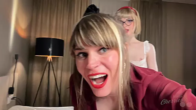 Tranny Amater, Česká Blondyna, Amatérský Český Anální Sex, Česká Prsa, Hrdlo, Tvrde Prsa, Mala Anál