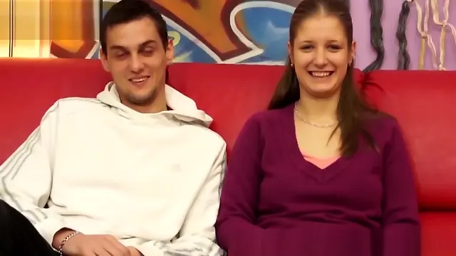 Babe Borsten, Tiener Krijgt Grote Lul, Grote Lul Zuigen, Brunette Grote Tieten, Pijpen, Dutch Teen