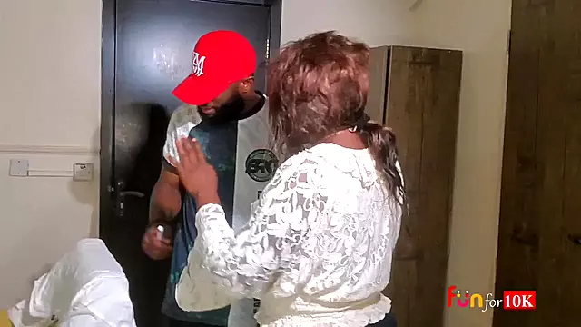 Main Dibelakang Suami, Zakar Besar Dan Tebal, Mengongkek Batang Hitam, Cheating Big Coock