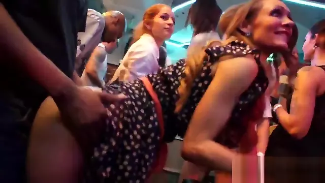 Sinnliche Schönheiten, Harter Gangbang, Rau Orgie, Hardcore Gruppe, Czech Orgie, Headshaving