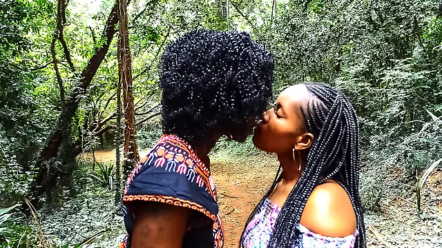 African Amateur, Pubblico Amatoriale, Africana Pubblico, Nera In Pubblico, Dildoing Pubblico