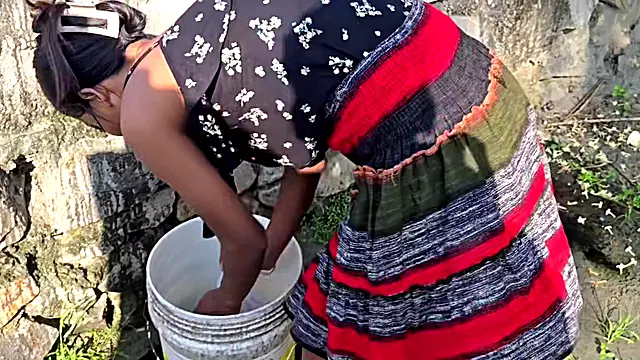 देसी बाथ, वयस्क, अकेले, इंडियन सफेद, हिंदी आऊटडोअर, भारतीय पत्नी, सेकसी इडिंया, बीबी, बगल, दिखाओ