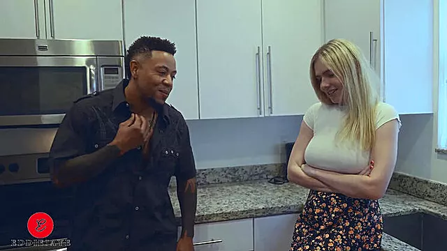 Derdhje Ne Goje Te Dashures Amatore, Interracial Amatore, Ndërracore Anale, Me Zezak, Sex Me Deshire