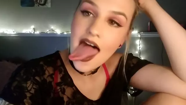 Solo Vrouwen, Solo Blond, Schattige Amateur, Lang Solo, Schattig Solo, Lange Tong, Amateurfilm Solo