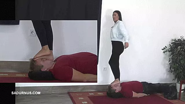 Under the feet of Mistress Natasa Picture in picture mp4