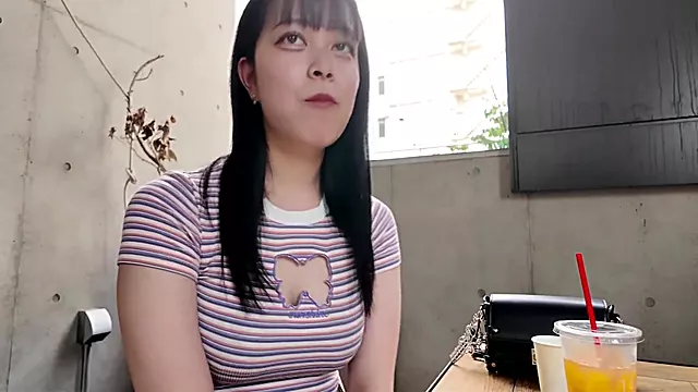Pickup And Fuck Vol. 08: A Serious-looking Busty College Student 18+ Who Came Shopping Alone, Picked Up With The Promise