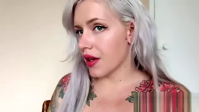 gts play with her food