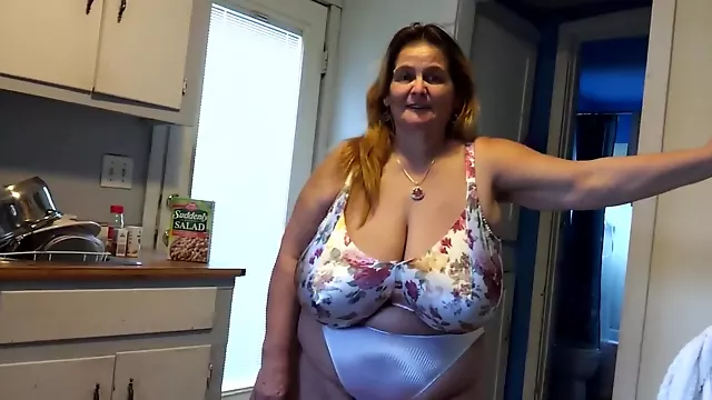 Moden Granny, Amatør Big Boobs, Granny Bbw Amatøre Porno, Patter Amatør, Store Bryster, Hd Granny Mature Store Bryster