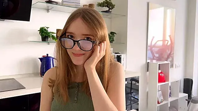 Kondom Blowjob, Extrem Hard Blowjob, Kondom, Harte Knospen, Rothaarige Brille, Hard Missionare