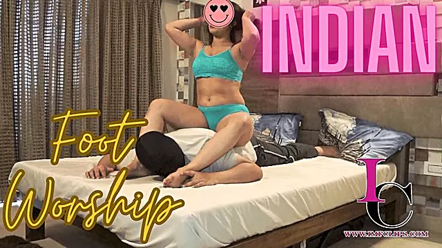 Fuß Und Lecksklave, Domina Foot Worship, Femdom Erniedrigung, Indische Sklavin, Herrin Lecken