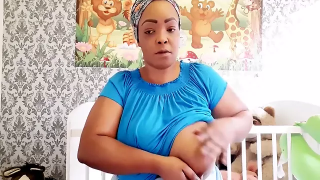 Velke Kozy Amaterek, Mega Kozy, Kozy, Masivní Juggs, Velká Prsa Dojení, Velká Prsa Mom Solo