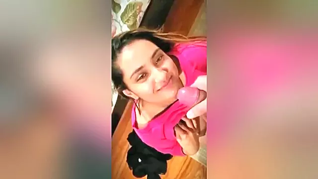 Amateur Facial, Amatoriale, Amatoriale Telefonino, Cazzo Duro, Calpestare Il Cazzo, Desy Ma