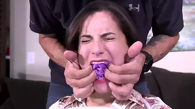 Muy Tetona Bondage Sex, Atada Amordazada, Atadas Y Amordazadas, Nena Morena, Morena Tetona