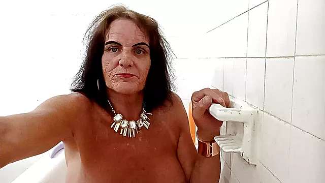 Lizzyyum Sd September 2024 Staying Cool in 110 Degrees #2 Fantasy Bathing Pussy Clit Boobs Orgasm