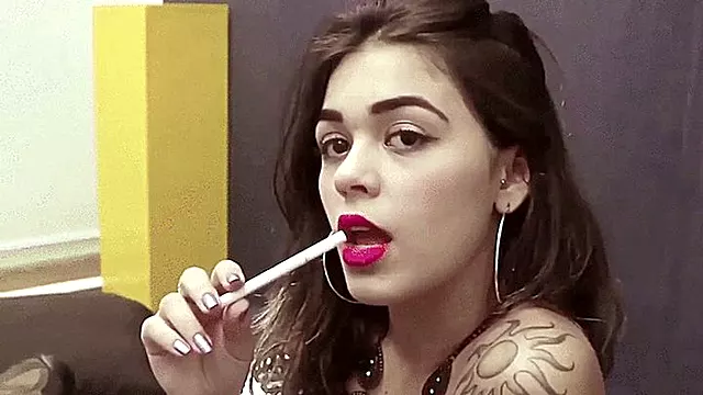 Schöne Gesichter, Supermodel Gefickt, Sexy Rauchen, Zeigen, Gefunden, Heisse N, Rauchen Alte, Schönheit