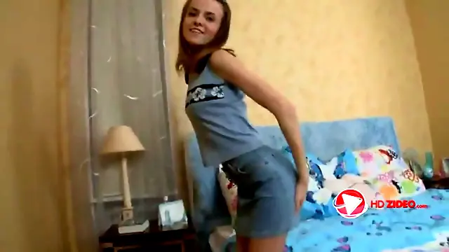 Anal Brinete, Teens Sa Malim Sisama, Male Sise Anal, Brineta Sise, Mladez Ispod Sise, Pisanje U Usta Tinejdžerkama