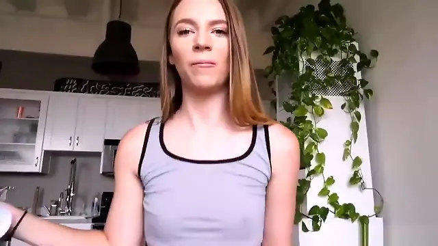Tinejderi Prvi Put, Brat Mladjeg Brata, Zestoko Pusenje Kurca, Prvi Put Pusi Kurac, Tinejcari Se Sexaju