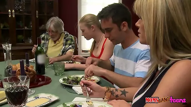 Trojka Blondýnky, Zralé Ženy Trojka, Blondýnky Zraly Zensky, Mlade, Mladá Blondýnka, Mladý Trojka