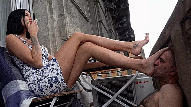 REA - The City Under My Feet - Footstool, Smoking, Legs Crossing And Ignore At My Balcony