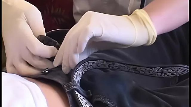 سینه بزرگ پرستار خوردن, خوردن آب کیر گروهی, کیر مصنوعی Hd, کیر بزرگ در دهان, الاغ داستانی
