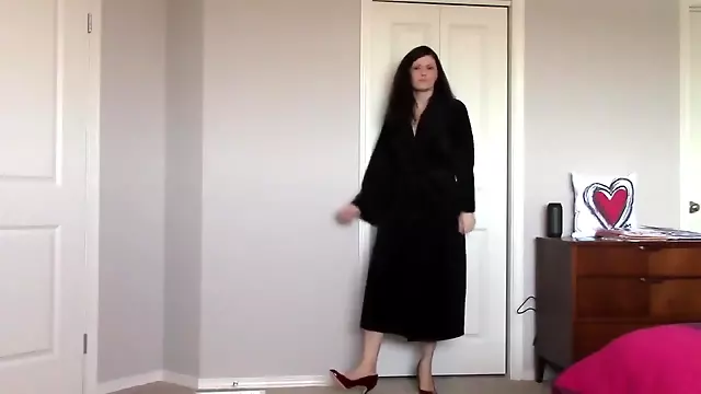 Mom Natasha - Aron's mom
