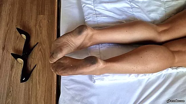 Stopala Prstici, Stopala, Stopala U Najlonkama, Boots Fetis, Stare Foot Fetish, Stikle, Cizme Stikle