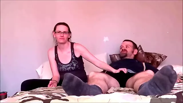 Amateur Vrouw Neukt Goed, Kleine Tieten, Eerste Trio, Blowjob Klaarkomen, Amateur Vrouw, Eerste Pijpbeurt