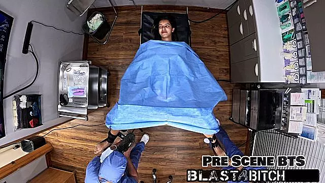 Batang Masuk Dalam Puki, Doctor Hisap, Doktor, Fetish Memek, Tunjuk Gambar Puki, Hisap, Konek
