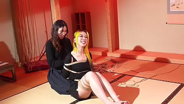 Amateur Châu Á, Threesome Nghiệp Dư, Châu Á Bdsm, Troi Chat Asian, Bị Trói Châu Á, Da Ngam Den Chau A