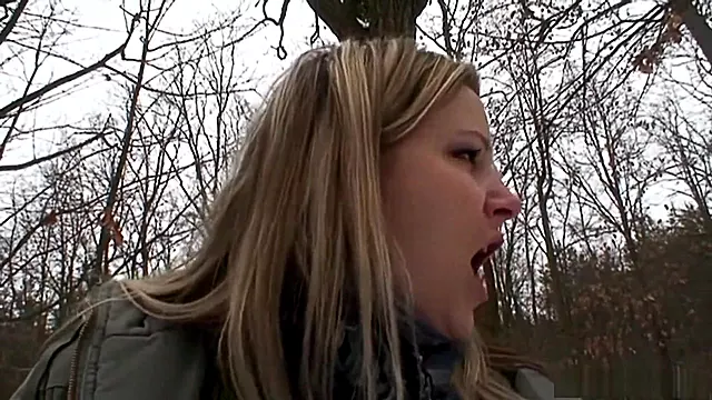Pornstar Blond, Blond Teen, Teens Blowjob, Geile Tiener, Buitensex Tiener, Buitensex Public