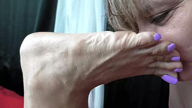 Şişman Kadın Ayak Fetish, Ayak Egemenliği Fetiş, Lezbiyen Hakimiyet, Lezbiyen Ayak Fetiş