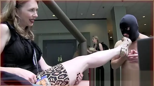 Plavuse Hotel, Boots Fetis, Milf Plavusa, Stare Foot Fetish, Stopala Javno, Milf U Cizmama, Fetis Na Stopalu