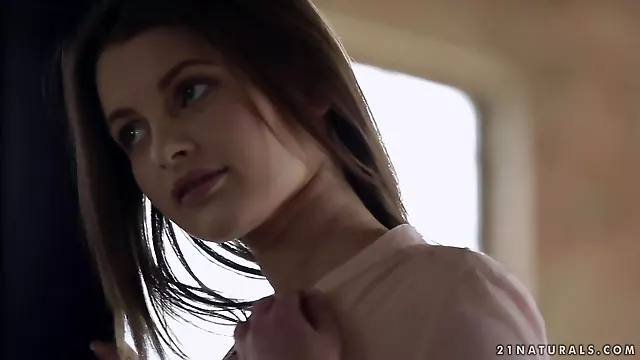 दिखाओ