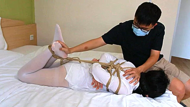 Coppia Amatoriale, Orgasmi Coppie Amatoriali, Bdsm Piedi, Legata Orgasmo, Piedi Legati, Legata E Solleticata