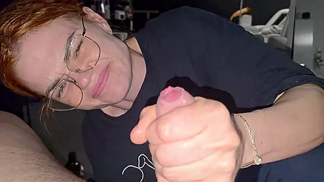 Abspritzen Amateur Blowjob, Close Up Amateure, Massage Amateure, Mollig Babe, Blowjob Cum In Mund