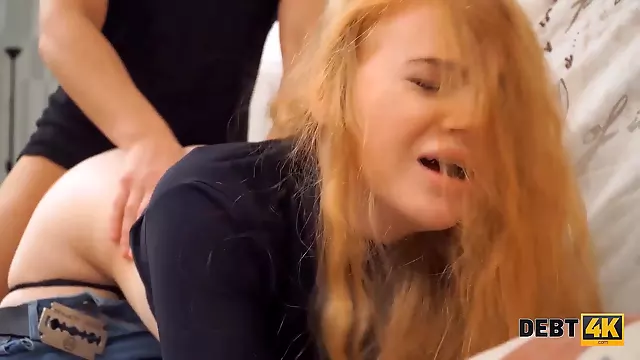 Brunetka Obciaganie, Lodzik Pieniądze, Obciąganie Brunetki Nastolatki, Brunetka Duże Cycki